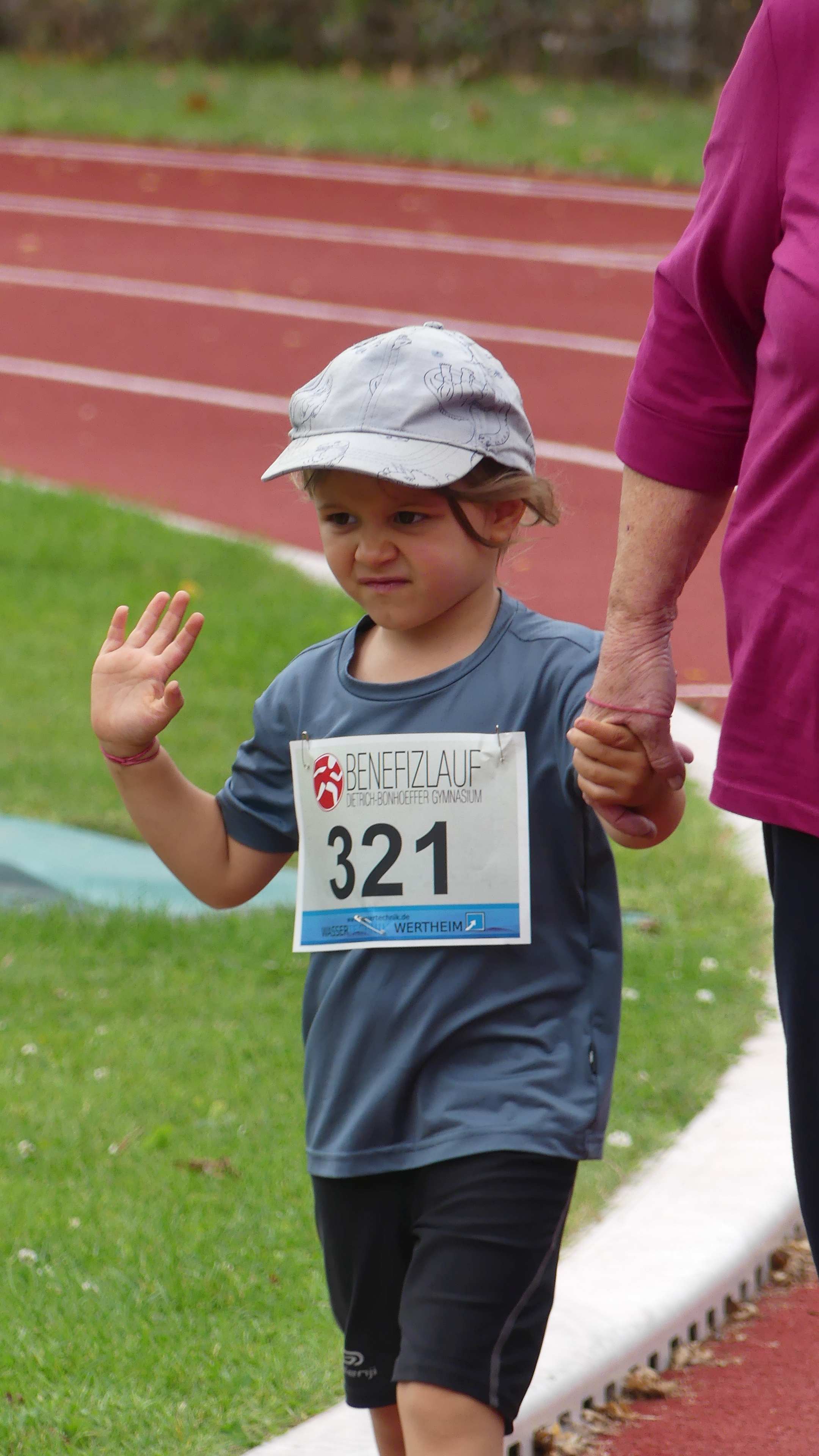 Bild vom 15. Benefizlauf im Jahr 2025. Dies ist das 372. Bild.